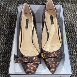 Alex Marie Brown‎ Leopard Print Heels